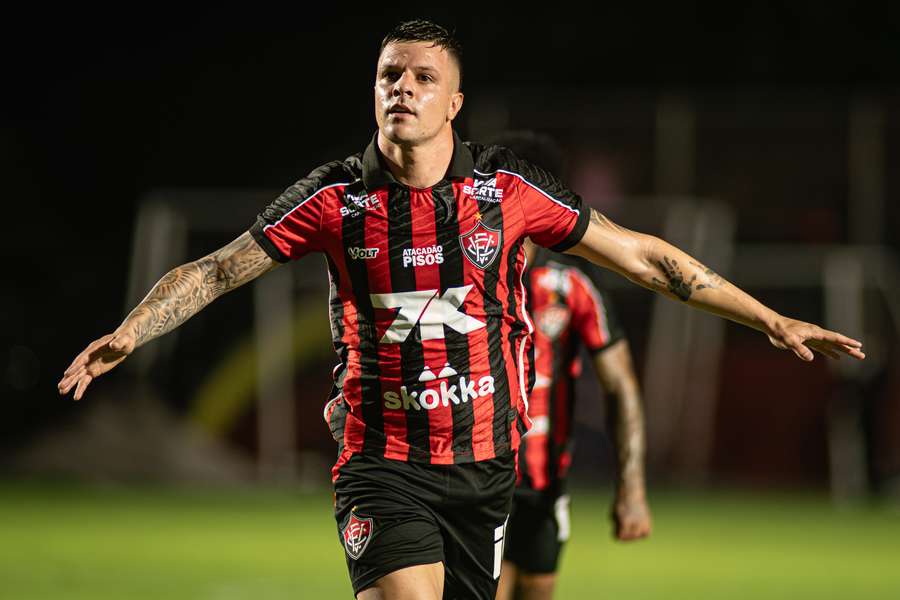 Renato Kayzer é uma das esperanças de gol do Vitória no Barradão