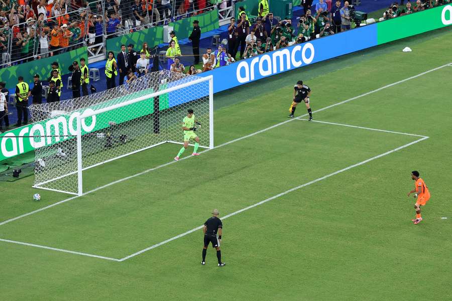 Quinten Timber, de Países Bajos, falla su penalti ante Marruecos en el Mundial 2026 Quinten Timber, de Países Bajos, falla su penalti ante Marruecos en el Mundial 2026