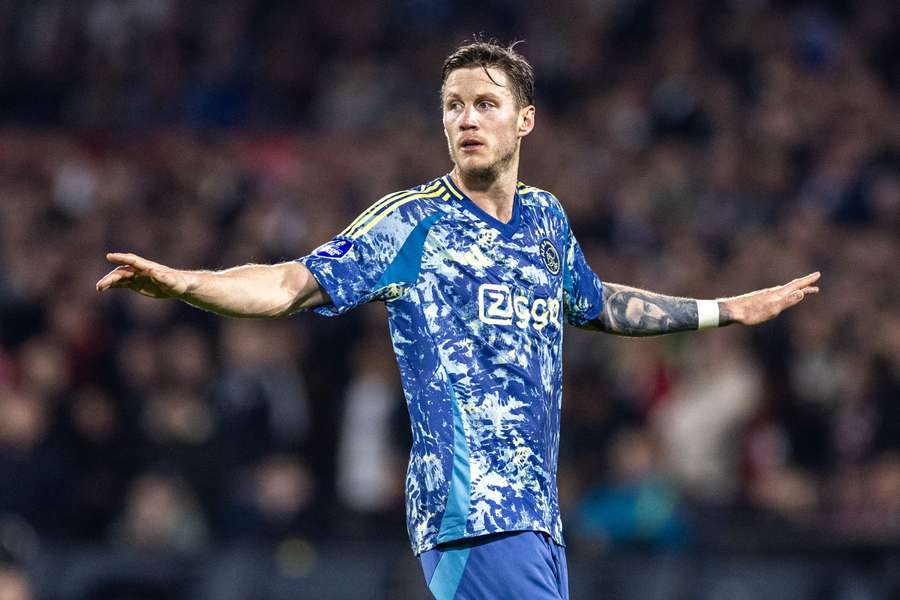 Wout Weghorst is zondag de spits van Ajax