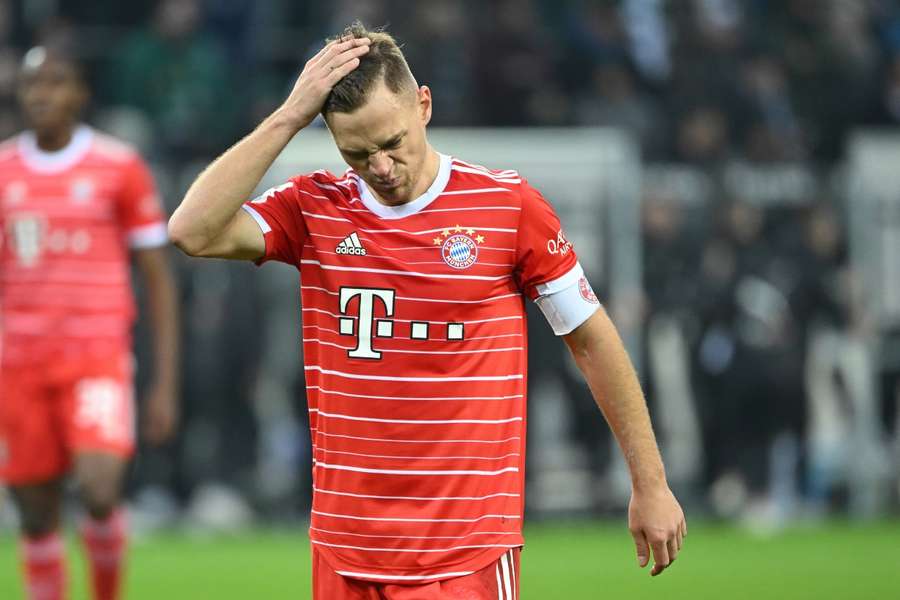Tras perder en inferioridad numérica, el Bayern queda a tiro del Unión Berlín