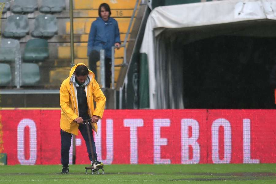 Jogo entre Rio Ave e Estrela da Amadora foi adiado devido ao mau tempo