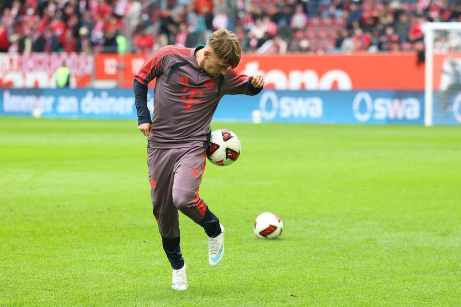 Karl beim Bayen-Gastspiel in Augsburg