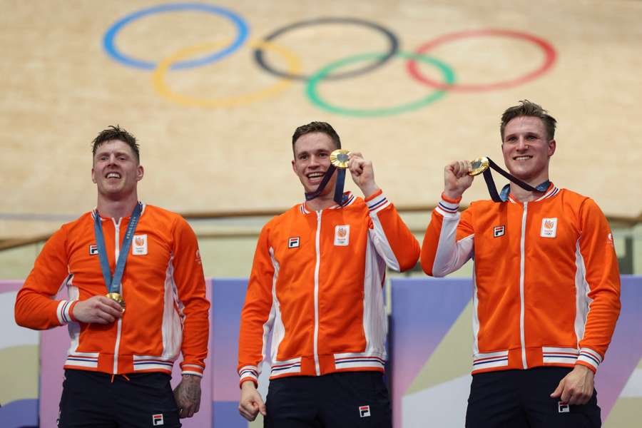 De baanwielrenners wonnen Nederlands negende gouden medaille van deze Spelen