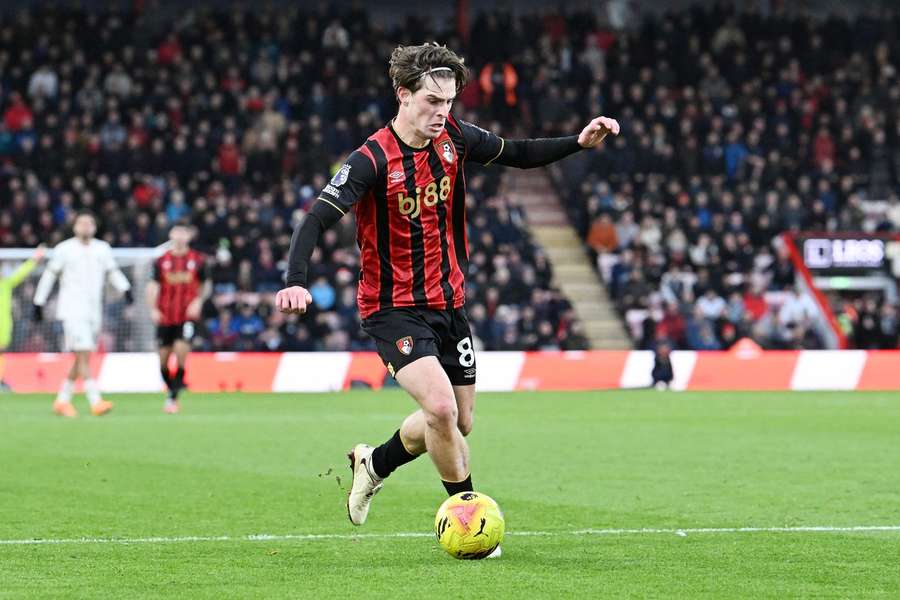 Man Utd keeping tabs on Bournemouth midfielder Scott Man Utd keeping tabs on Bournemouth midfielder Scott