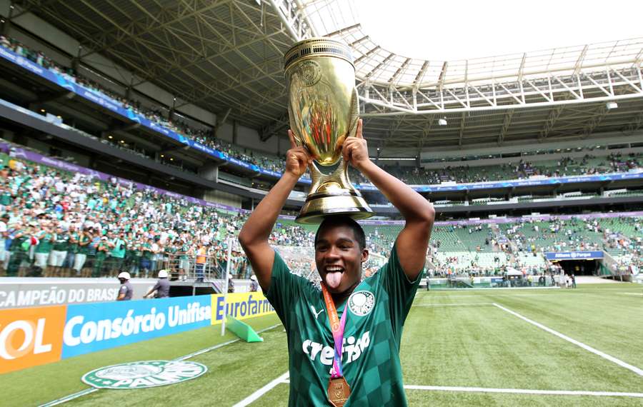 Endrick conquistou a primeira Copinha da história do Palmeiras