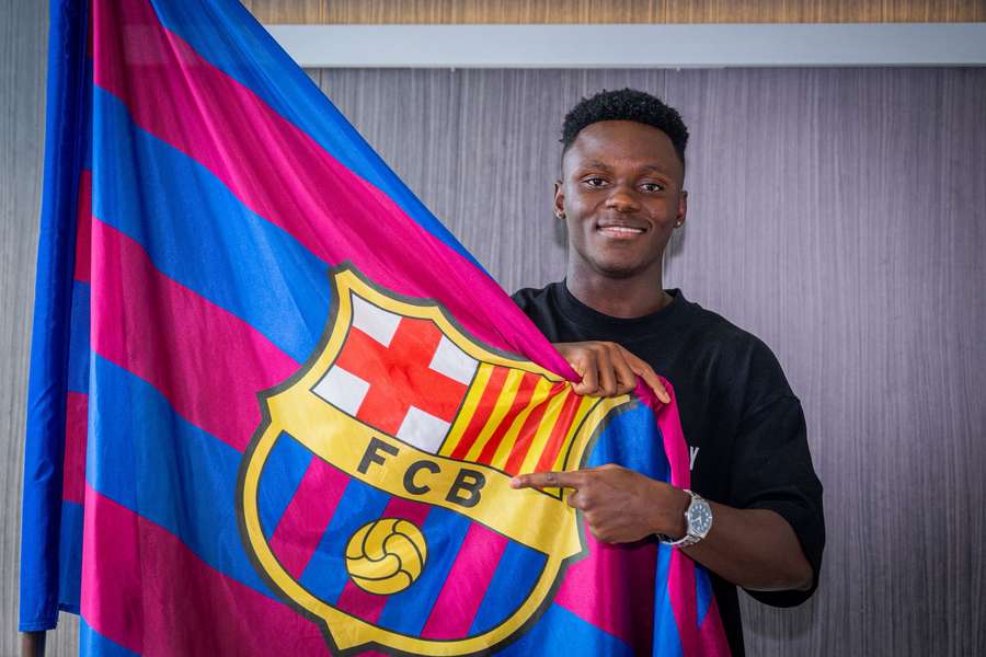 Aziz Issah joins Barca Atletic on a permanent deal after two loan deals