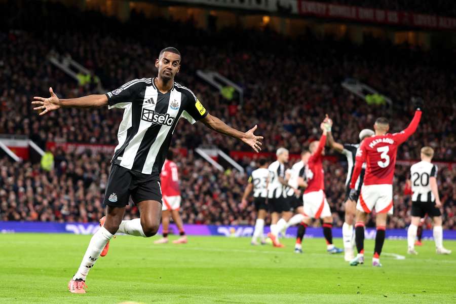 Isak abriu o ativo para o Newcastle