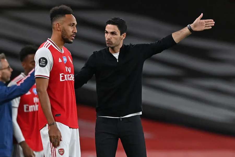 Aubameyang com Mikel Arteta no Arsenal