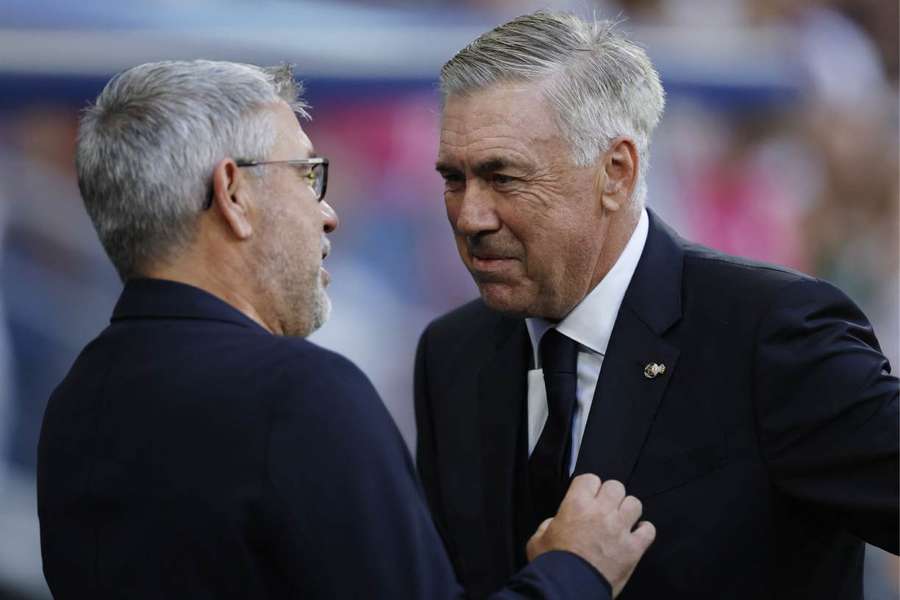 Ancelotti z trenerem Unionu Berlin Ursem Fisherem