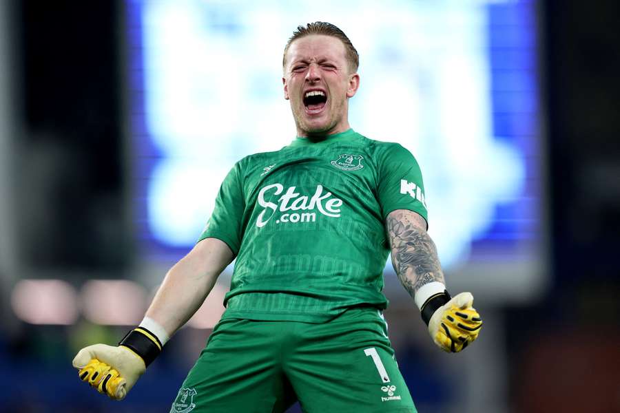 Pickford zůstává na Hill Dickinson Stadium. Pickford zůstává na Hill Dickinson Stadium.