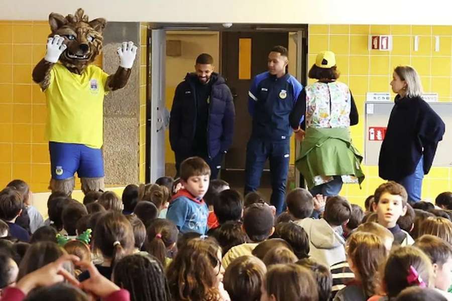 Mateus Quaresma e Vitinho estiveram no Pólo Escolar de Arouca