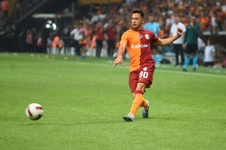 Olimpiu Moruțan în tricoul lui Galatasaray