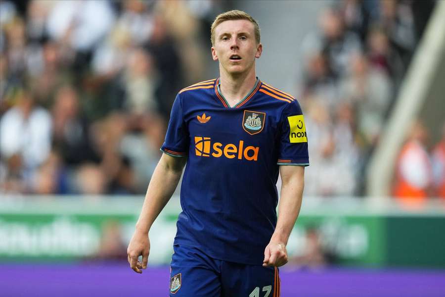 Newcastle defender Targett joins Middlesbrough on loan as their seventh signing of the summer