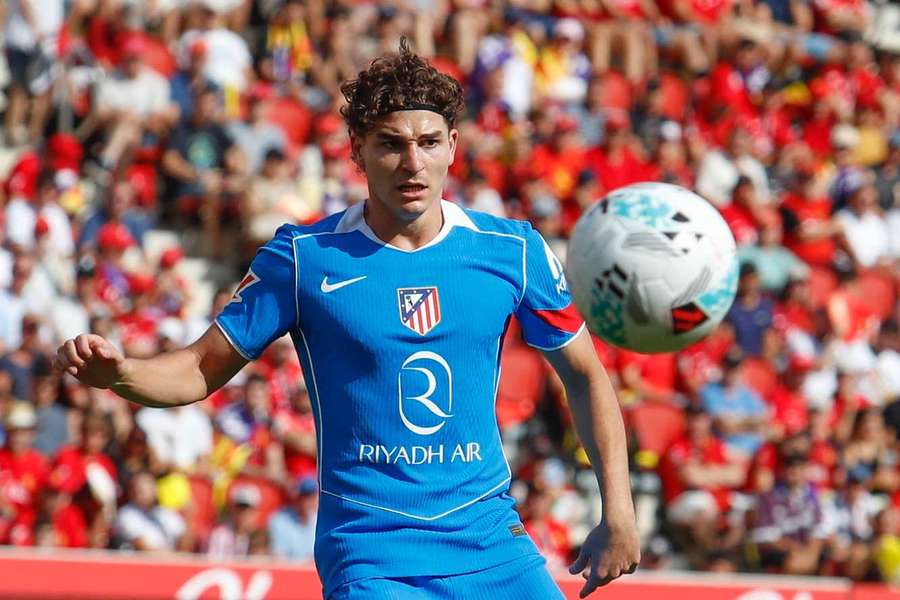 Julián Álvarez jest jednym z głównych celów transferowych Barcelony.
