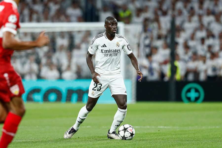 Ferland Mendy avec le Real.