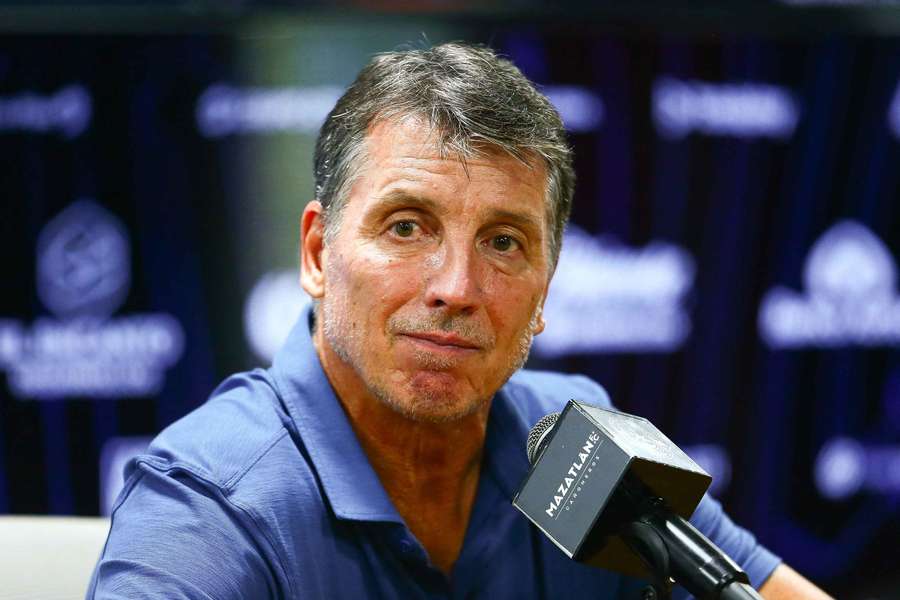 Siboldi abandona el banquillo Siboldi abandona el banquillo