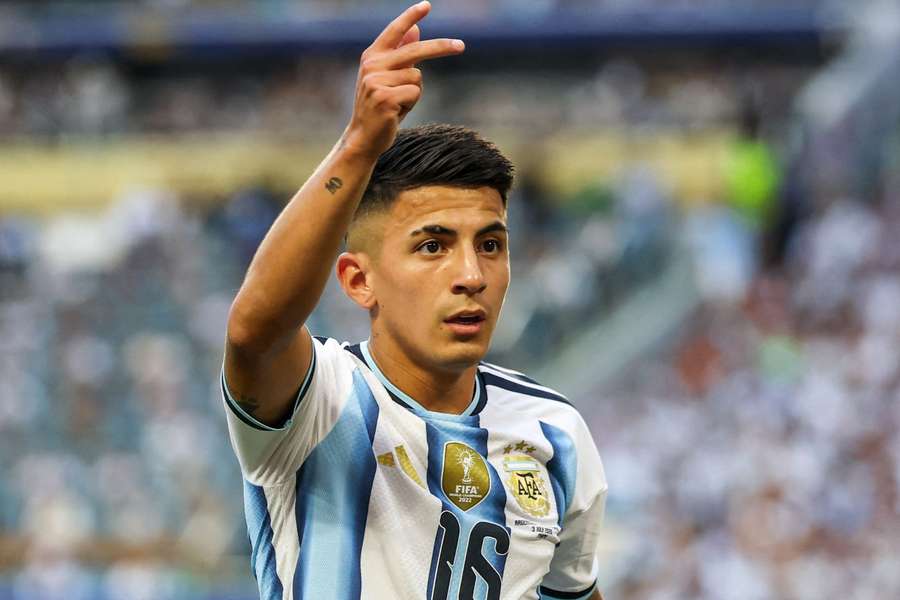 Thiago Almada jogou a Copa do Mundo com a Argentina