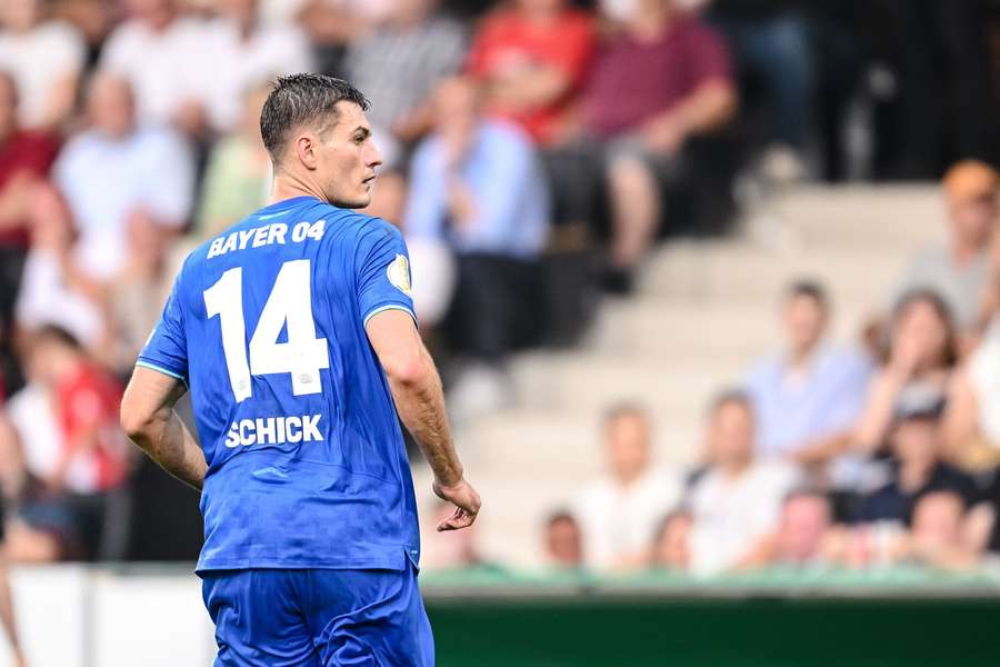 Patrik Schick bude tahounem ofenzivy Leverkusenu.