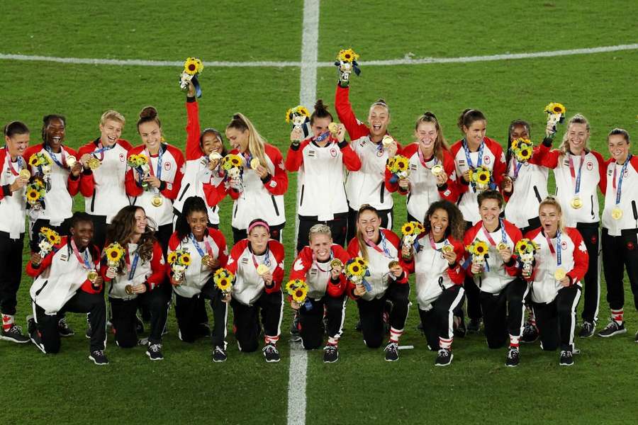 Canada women's team to resume training amid threat of legal action