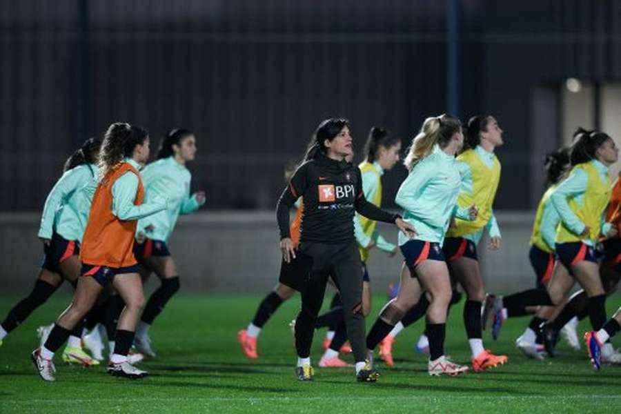 Beatriz Teixeira lidera equipa sub-23