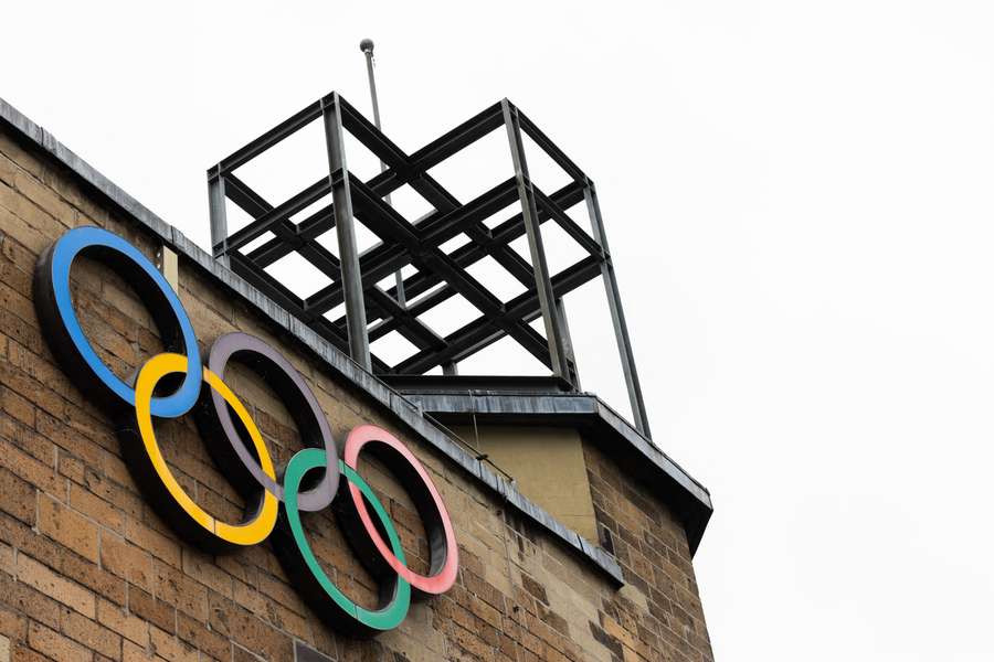Les anneaux olympiques.