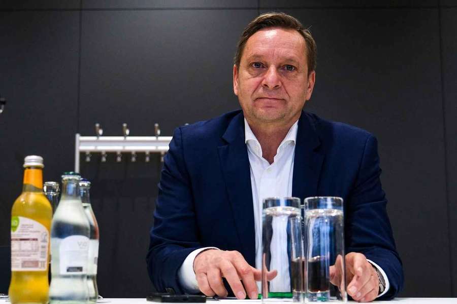 Horst Heldt lässt sich nicht kleinkriegen.