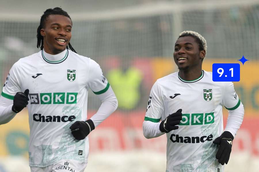 Karvinský Ayaosi (vpravo) mohl dát dokonce čtyři góly. Karvinský Ayaosi (vpravo) mohl dát dokonce čtyři góly.