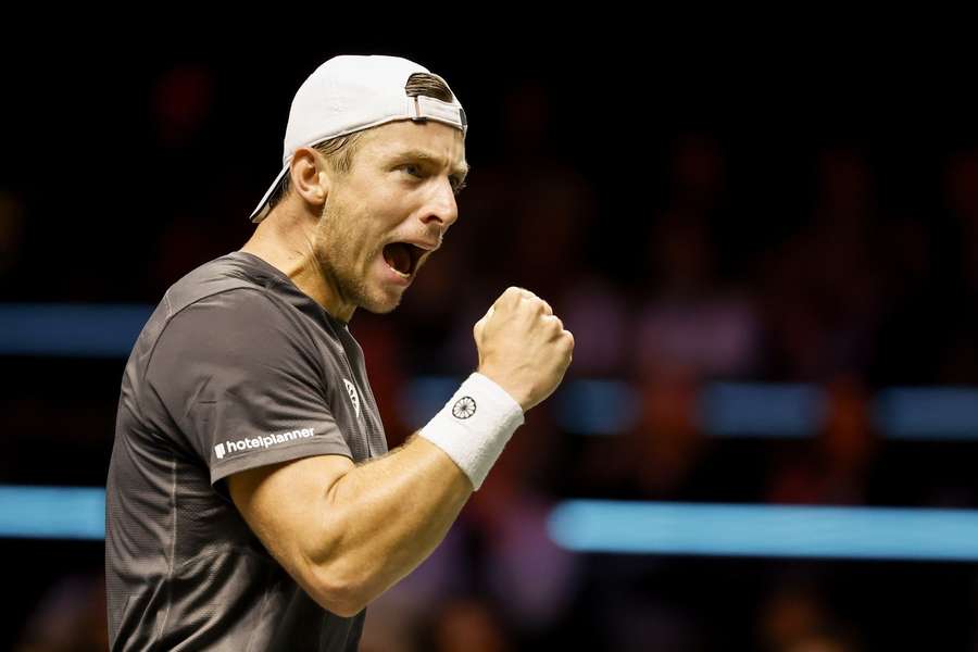 Tallon Griekspoor into Rotterdam quarters after tight battle with Halys