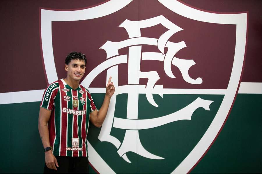 Gabriel Fuentes tornou-se uma das opções para a lateral-esquerda do Fluminense