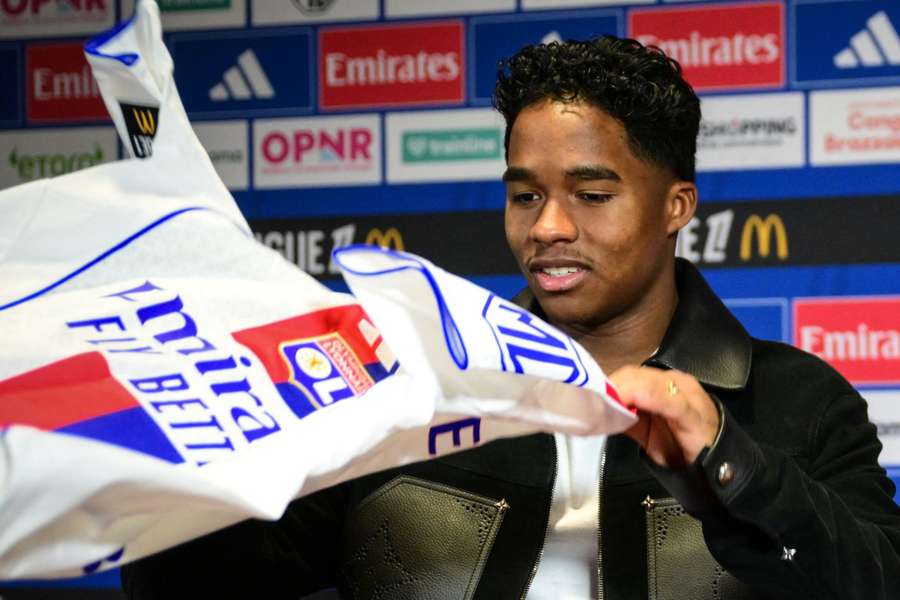 Endrick na sua apresentação oficial no Lyon