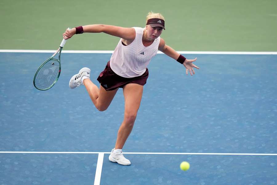 Tauson crashed out in the first round against Kudermetova
