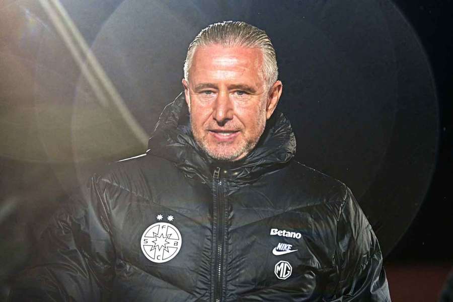 Laurențiu Reghecampf