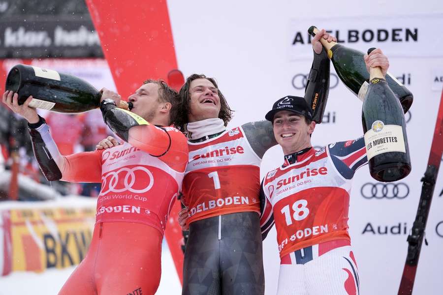 Najlepšia trojica si úspech užívala.