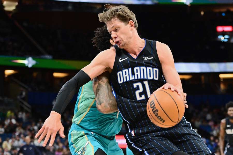 NBA Round-up: Das junge Orlando-Team um Moritz Wagner (r.) sorgt diese Saison in der NBA für Furore.