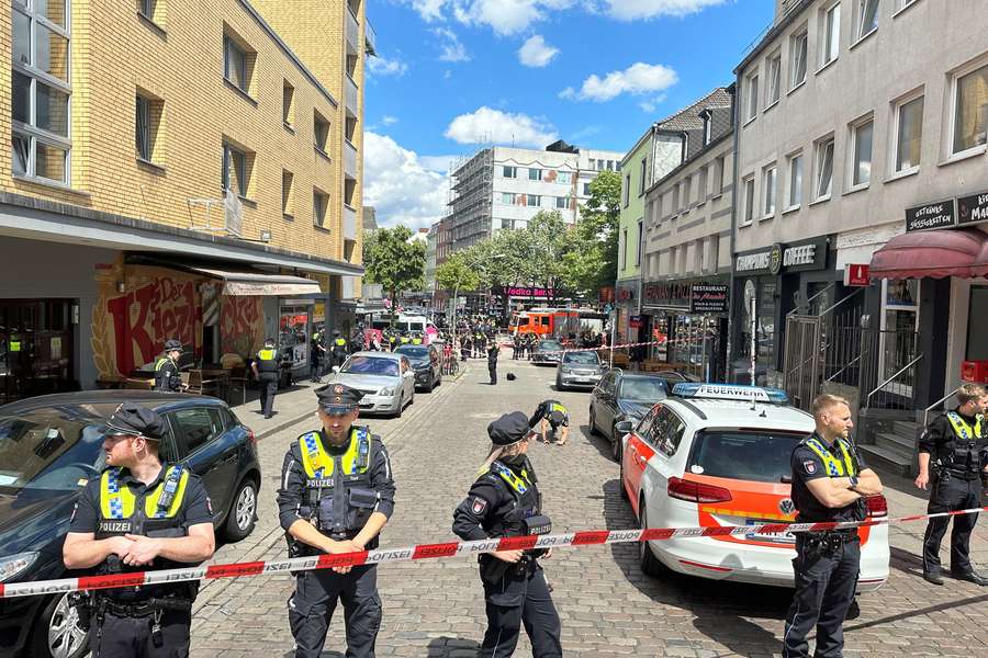 Hamburg police shut down the area of the incident