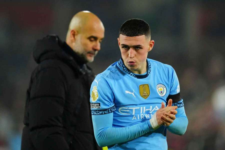 Pep Guardiola a Phil Foden nakonec museli skousnout remízu. 