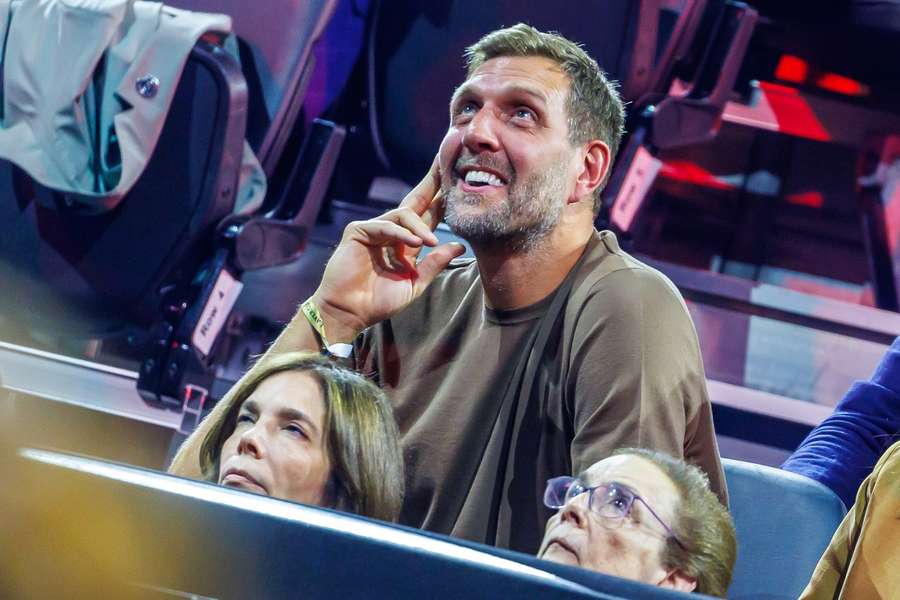 Dirk Nowitzki als Zuschauer beim Laver Cup in Berlin.