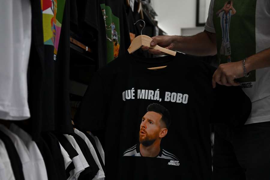 Messi 'fool' taunt spawns fan memorabilia in streets of Argentina