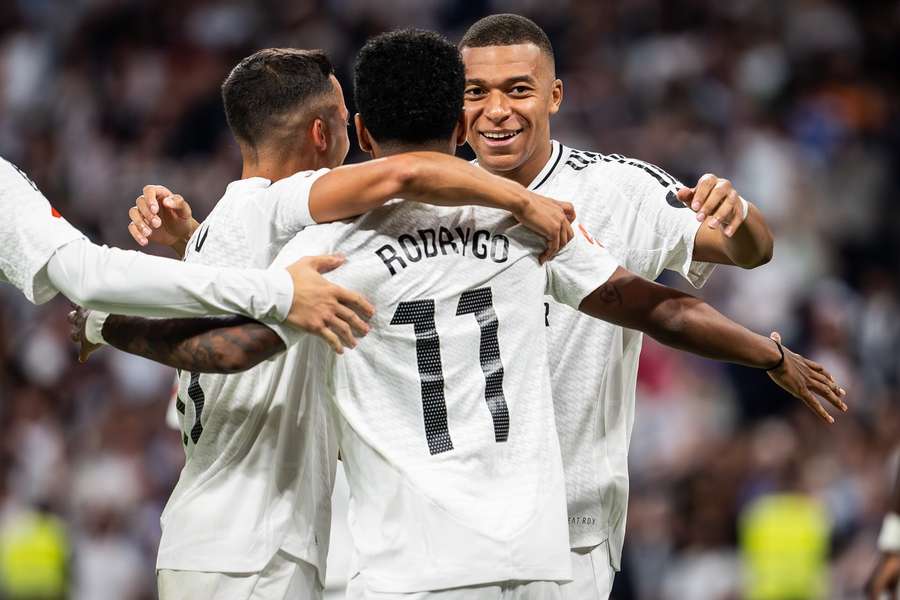 Mbappé e Rodrygo marcaram em Real Madrid x Alavés