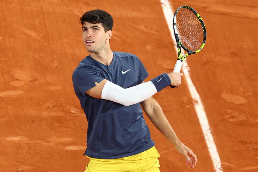 Alcaraz compite en Roland Garros.