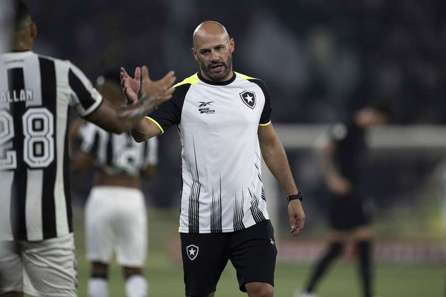 Franclim Carvalho foi auxiliar do Botafogo em 2024