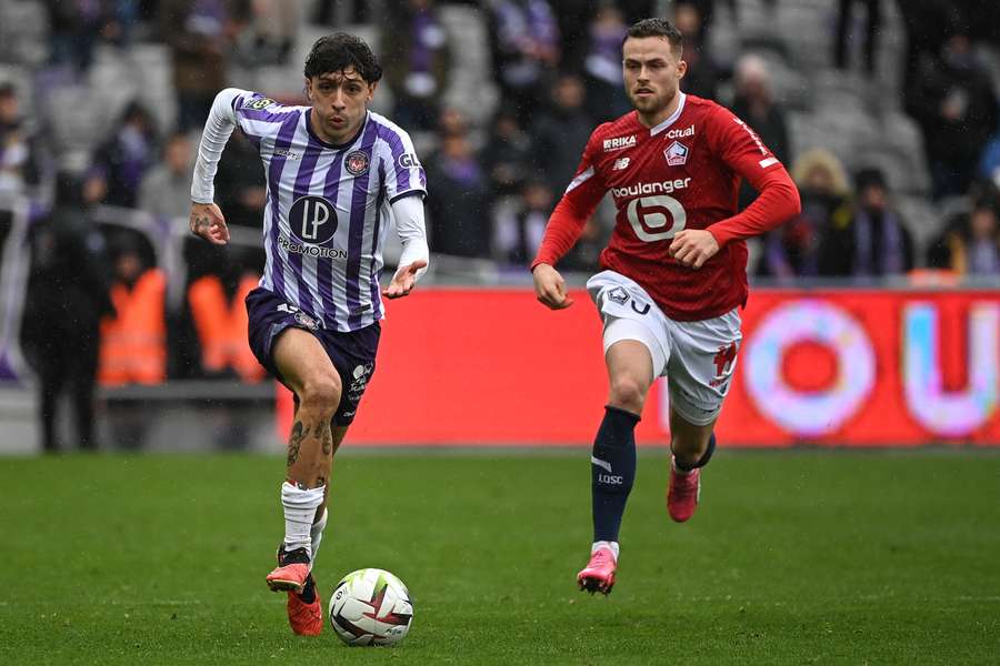 César Gelabert (à gauche) lors du match face à Lille en février dernier.