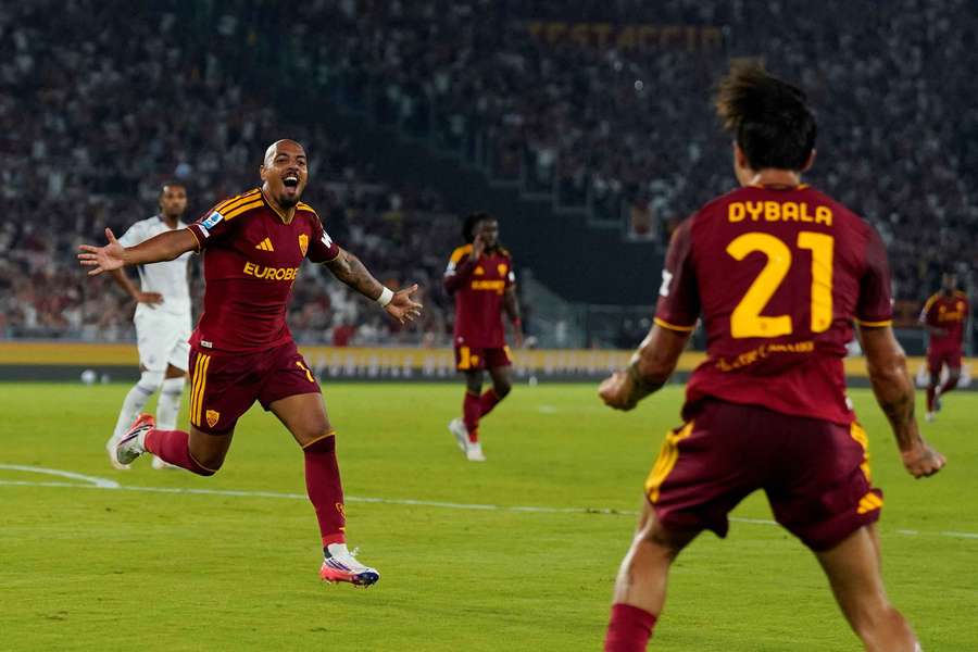 Donyell Malen celebrates scoring his first goal of the night Donyell Malen celebrates scoring his first goal of the night