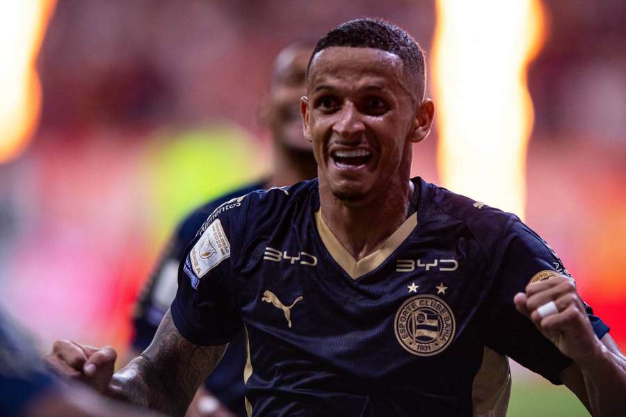Luciano Juba fez o segundo golo do Bahia no triunfo Luciano Juba fez o segundo golo do Bahia no triunfo