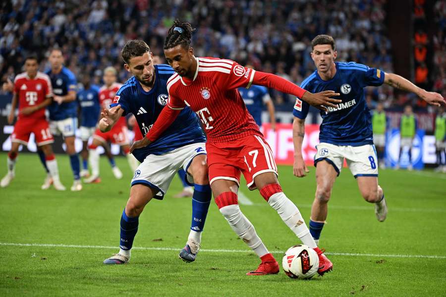 Nováček obral obhájce německého titulu. Schalke zajistil bezbrankovou remízu Karius Nováček obral obhájce německého titulu. Schalke zajistil bezbrankovou remízu Karius