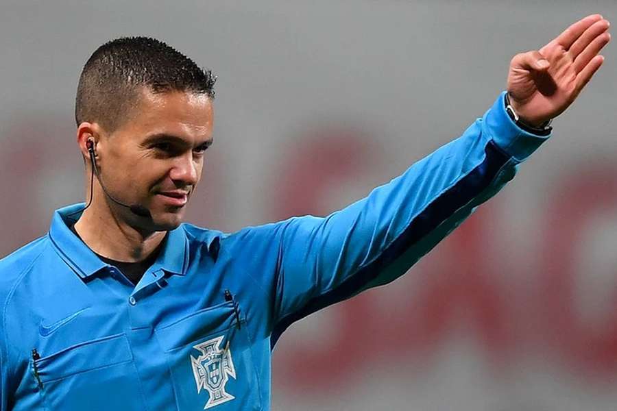 Hélder Malheiro é o árbitro do Estoril-FC Porto