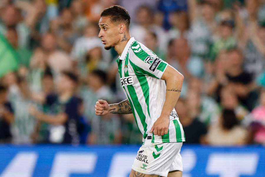 Antony sigue queriendo volver a vestir de verdiblanco