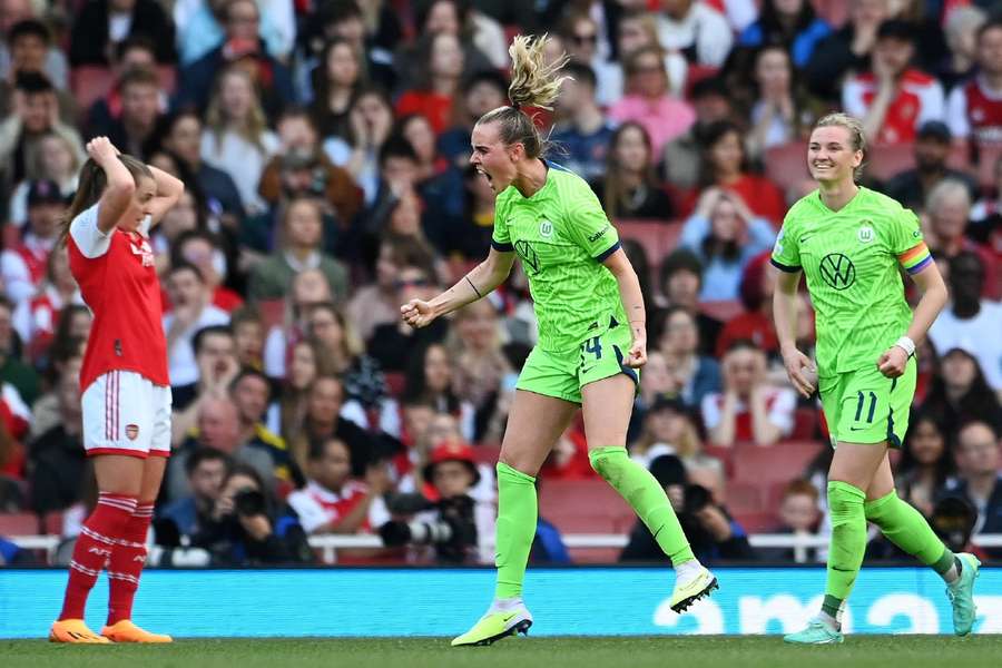 UEFA pronkt met hoge bezoekersaantallen Champions League vrouwen