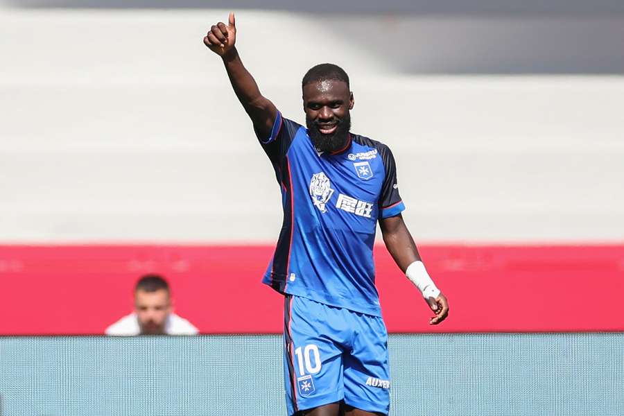 Lassine Sinayoko vers le clash avec l'AJ Auxerre après une offre du Paris FC Lassine Sinayoko vers le clash avec l'AJ Auxerre après une offre du Paris FC