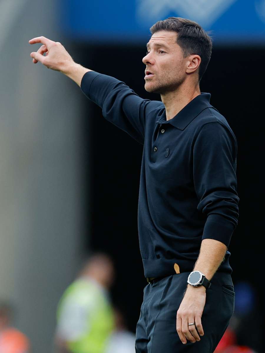 Xabi Alonso debe permanecer según Pablo Gallego